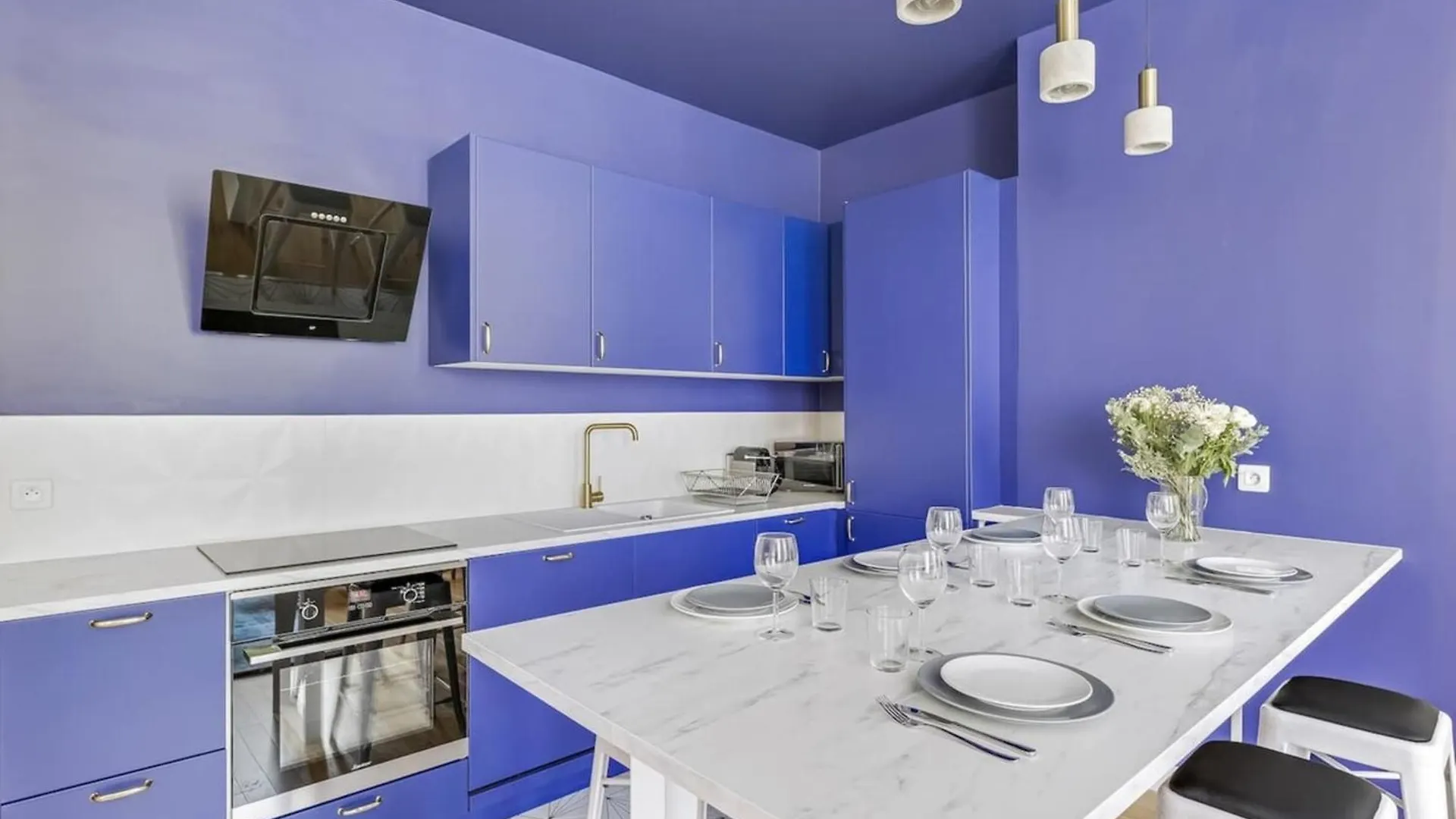 Apartment Blue Design 2Bdr Flat In The Heart Of Bastille Paris France