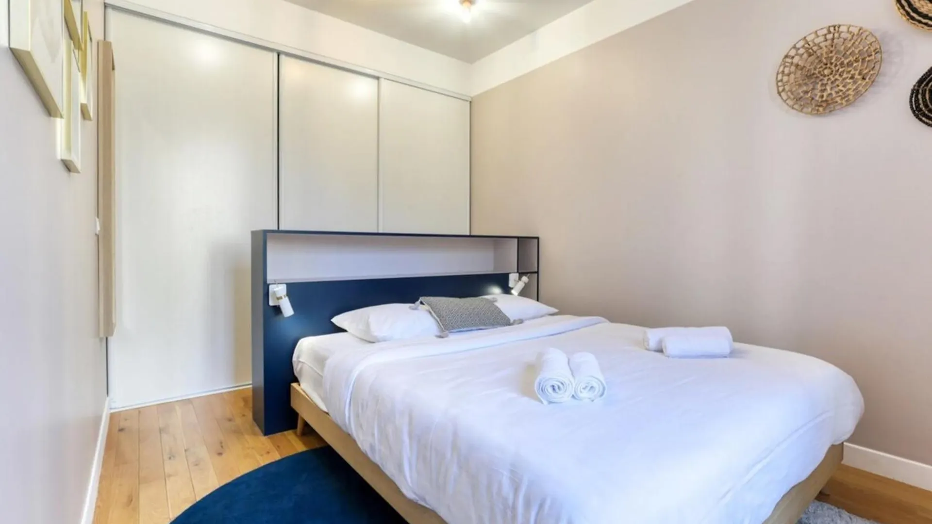 Blue Design 2Bdr Flat In The Heart Of Bastille Paris Apartment