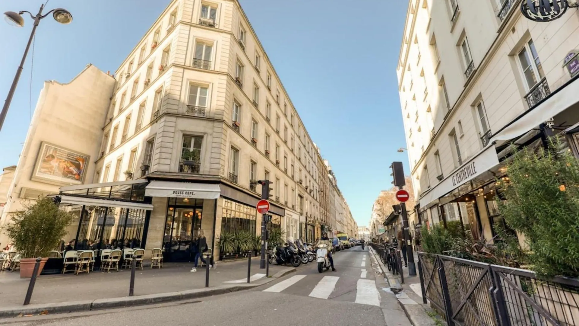 Blue Design 2Bdr Flat In The Heart Of Bastille Paris France